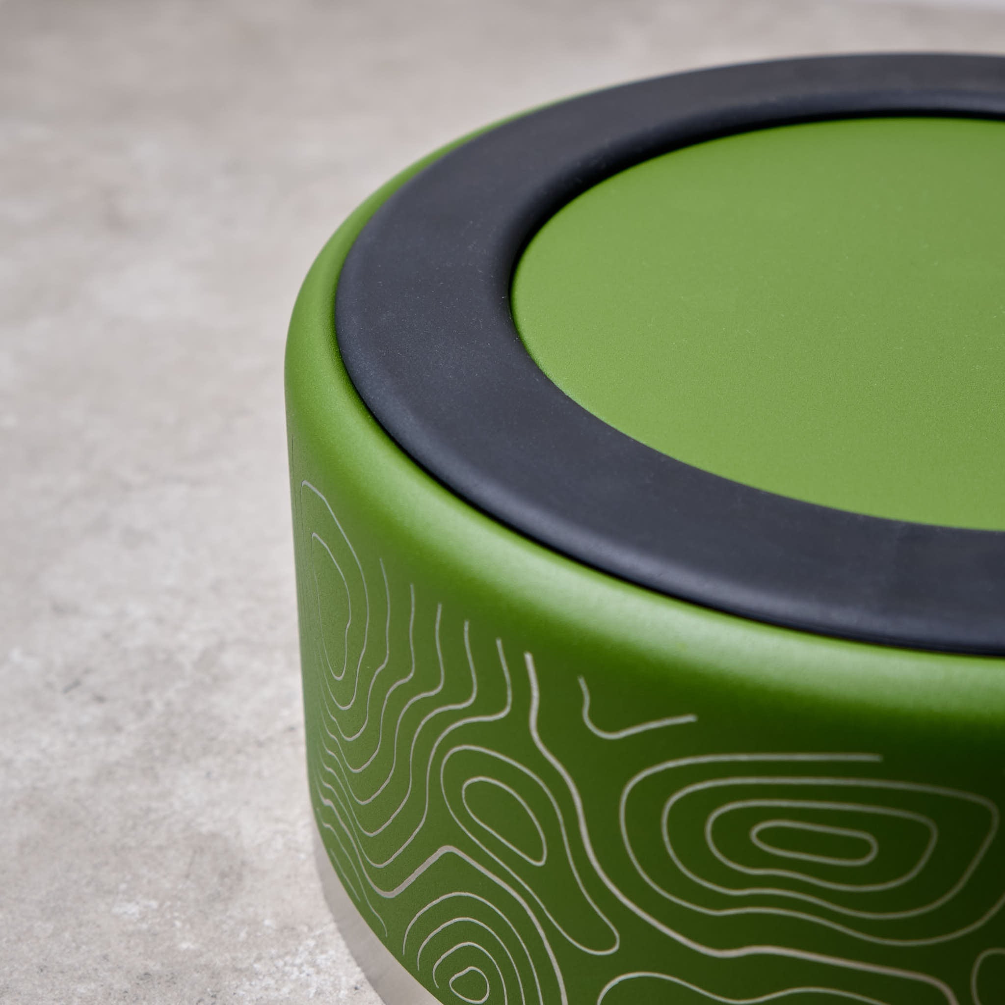 Arctic Sammy Outdoor Dog Bowls