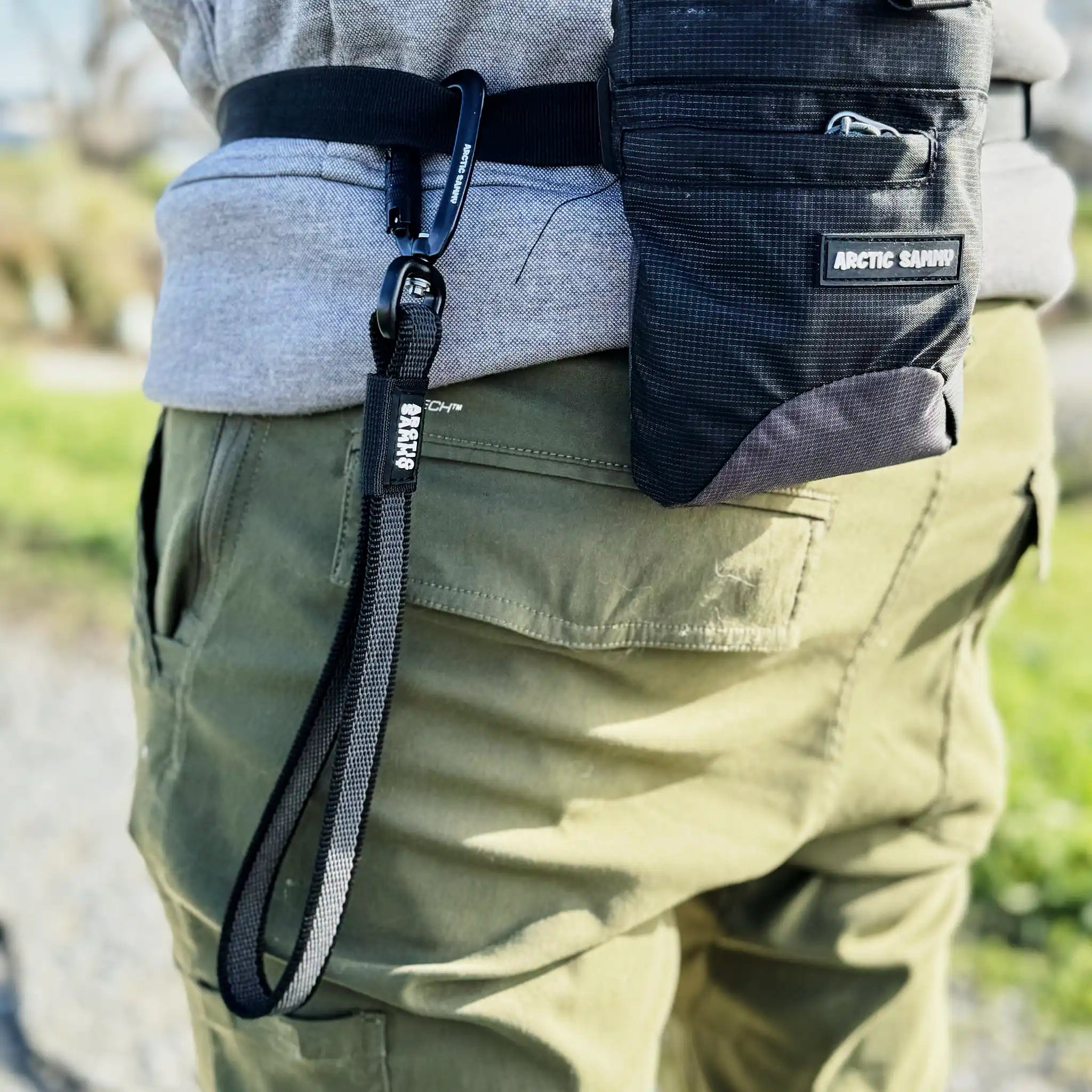 Black Train and Recall Long Line Dog Leash - Handle