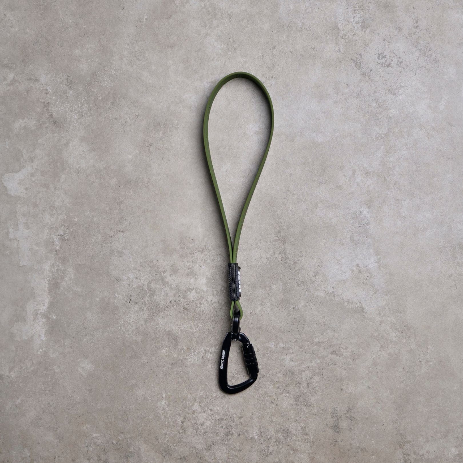 Olive Terraflow Long Line Dog Leash - Handle